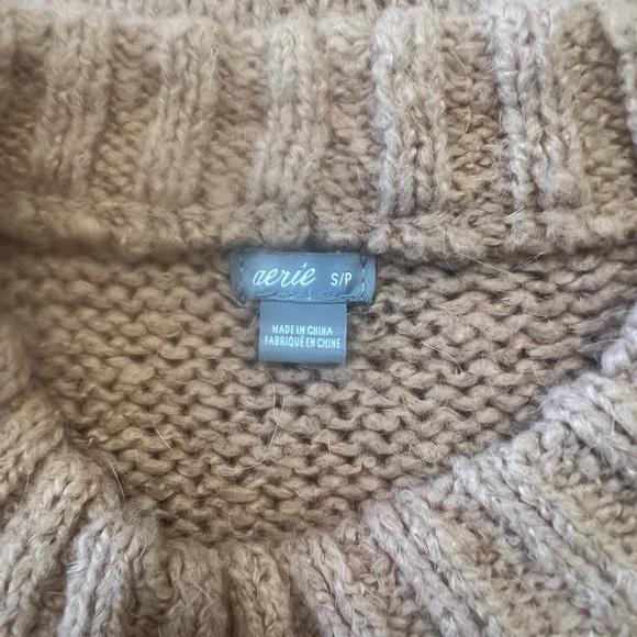 Aerie Chunky Knit Oversized Sweater Women’s Sz small - Picture 11 of 12